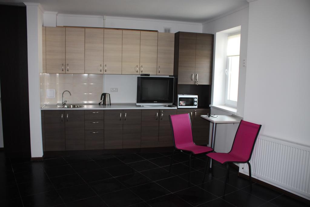 Suite On Railway Station Ivano-Frankivsk Værelse billede