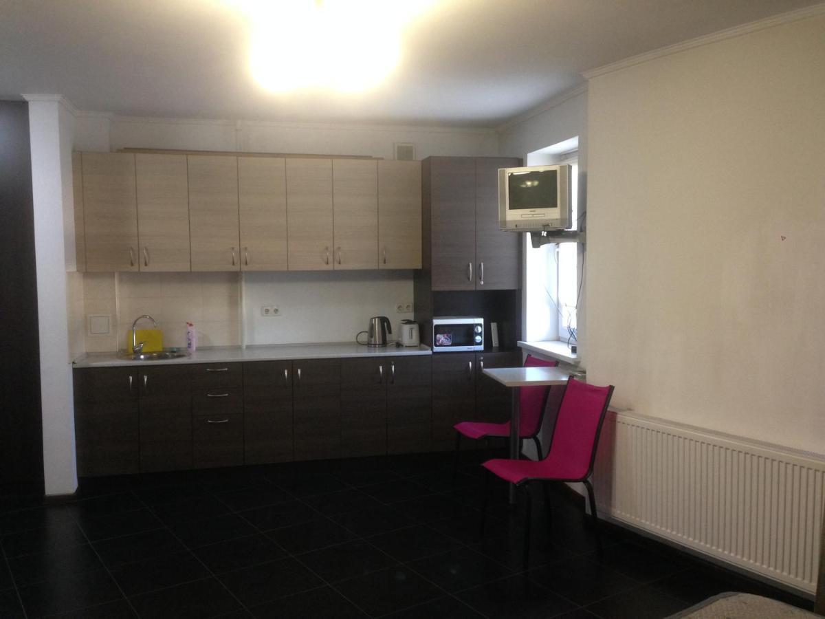 Suite On Railway Station Ivano-Frankivsk Eksteriør billede