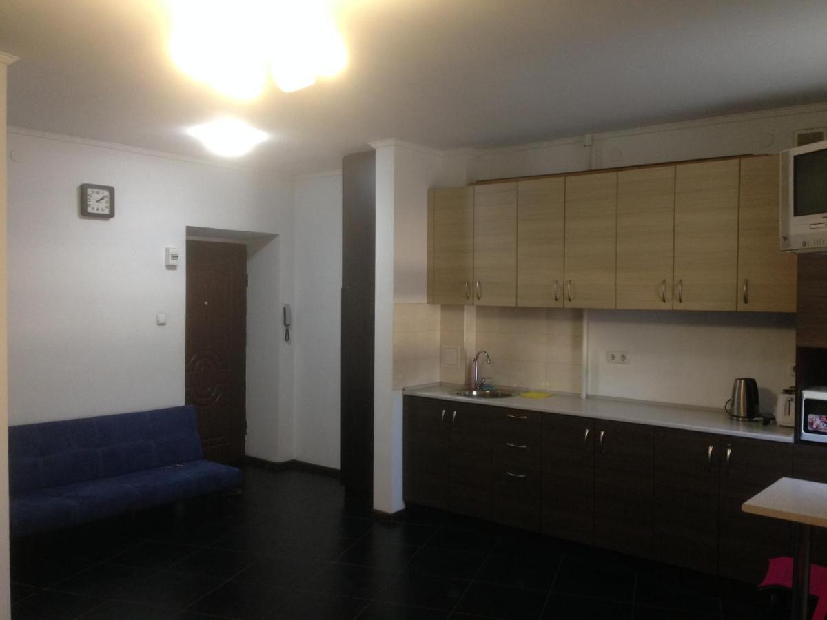 Suite On Railway Station Ivano-Frankivsk Eksteriør billede