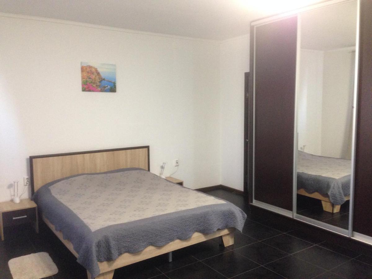 Suite On Railway Station Ivano-Frankivsk Eksteriør billede